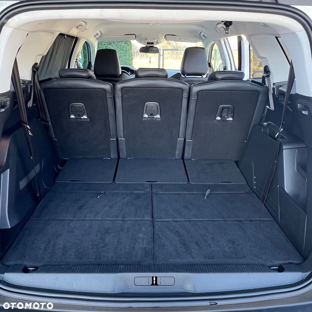 Peugeot 5008 1.5 BlueHDi Allure S&S EAT8 - 26