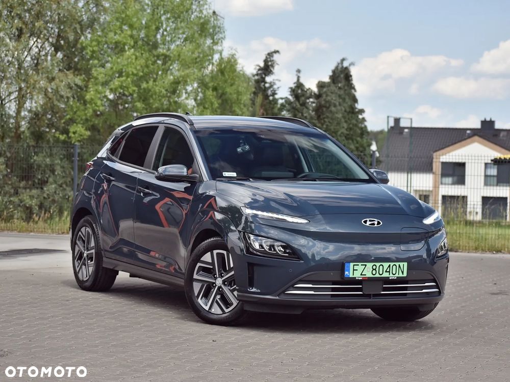 Hyundai Kona 64kWh Platinum - 1