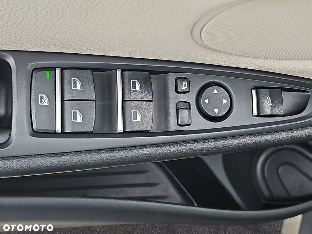 BMW X5 xDrive25d - 17