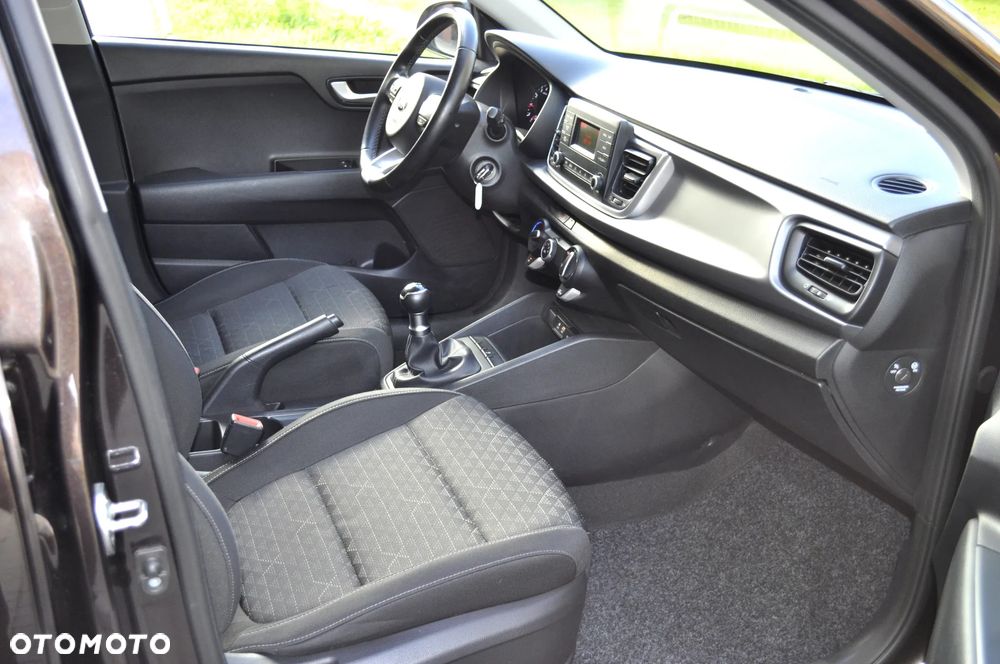 Kia Rio 1.2 Attract - 12