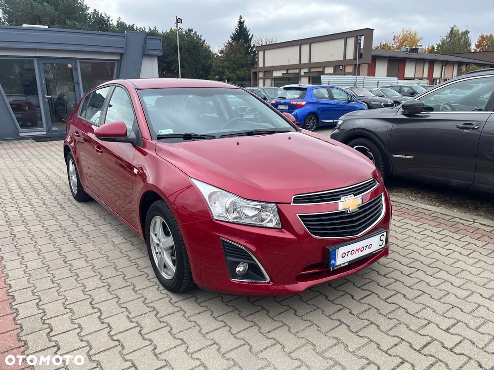 Chevrolet Cruze 1.6 LT - 1