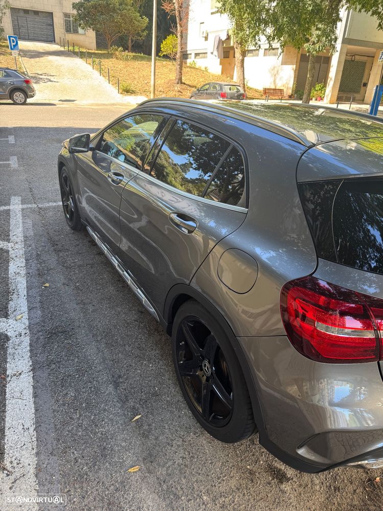Mercedes-Benz CLA 180 - 6