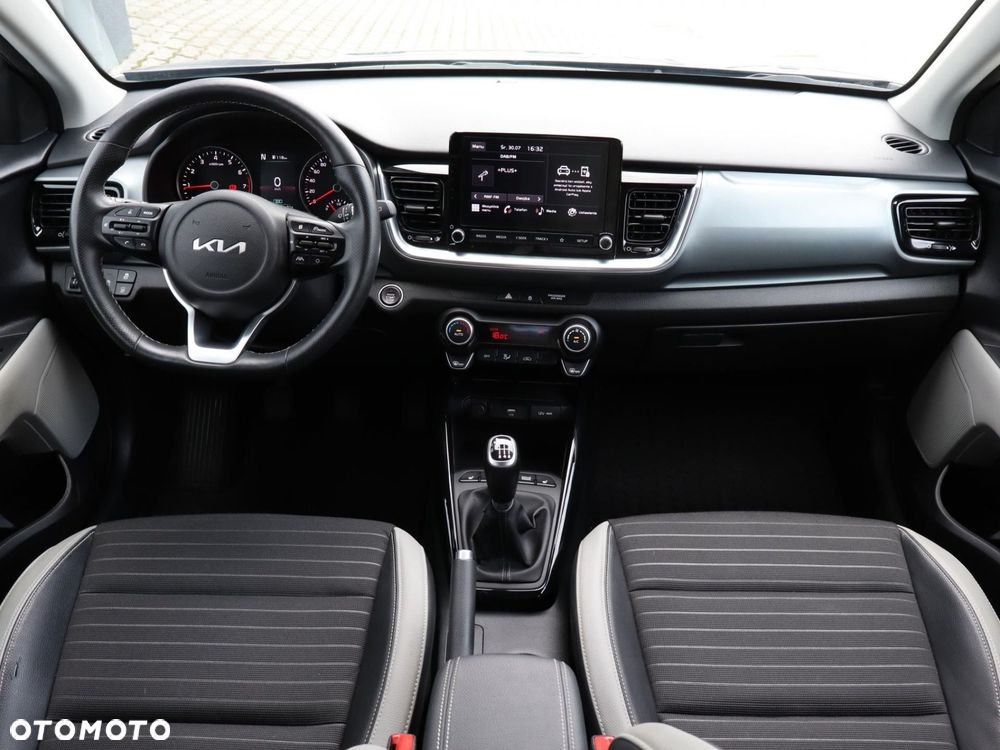 Kia Stonic - 8