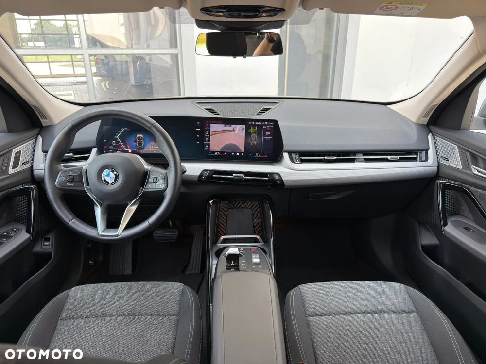 BMW X2 sDrive20i mHEV - 11