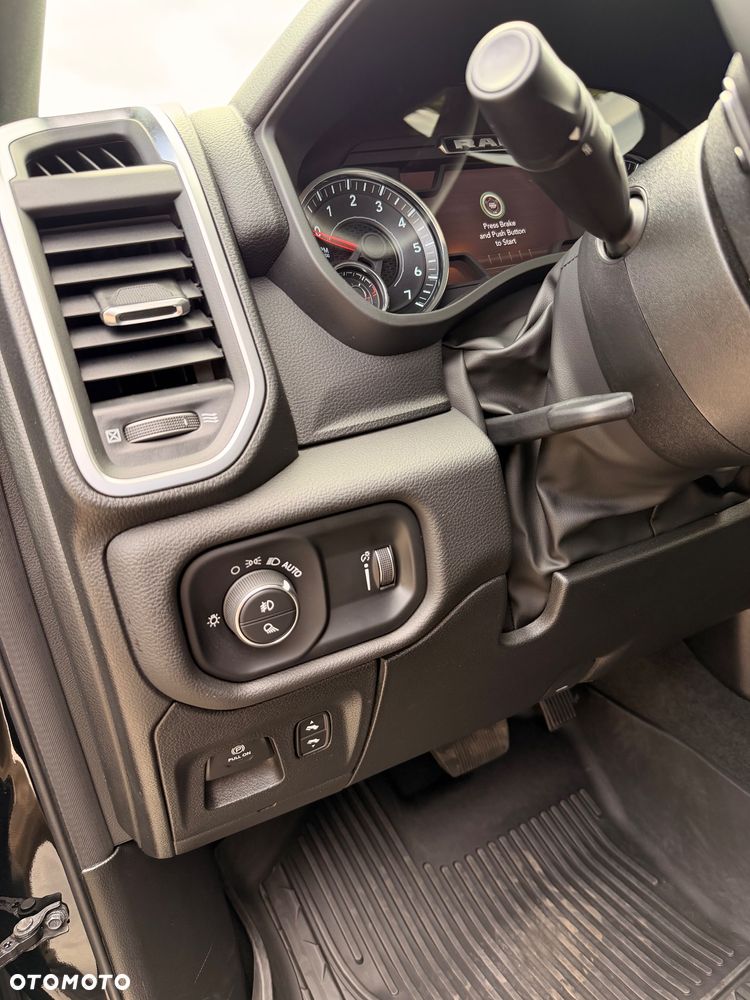 Dodge RAM 5.7 4x4 - 26