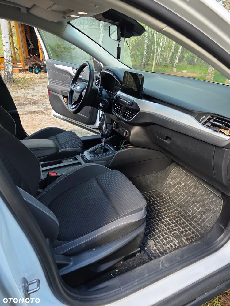 Ford Focus 1.5 TDCi SYNC Edition - 7