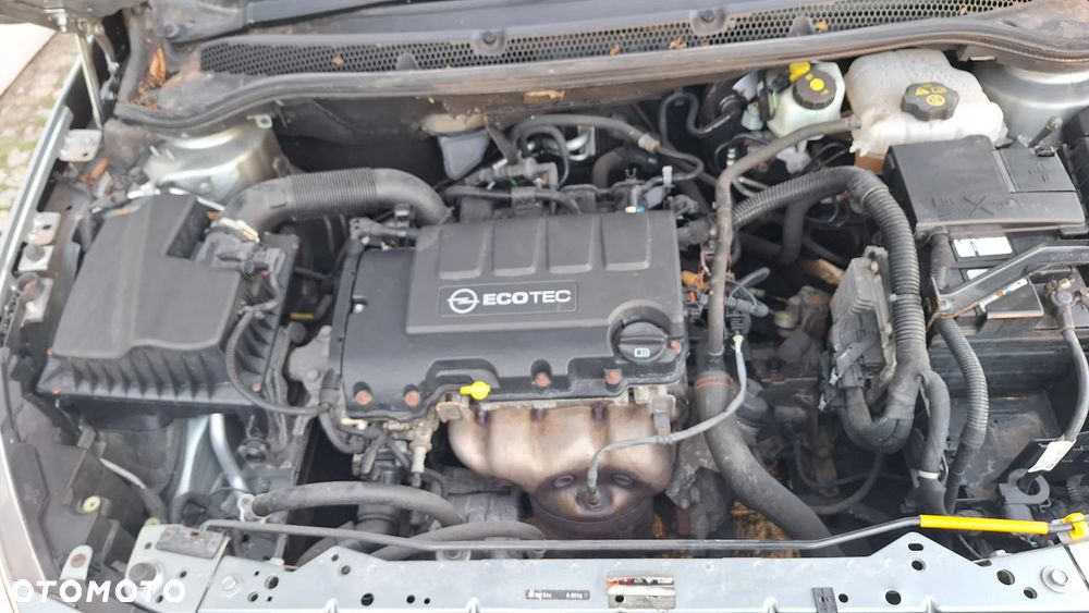 Opel Astra 1.4 Selection - 17