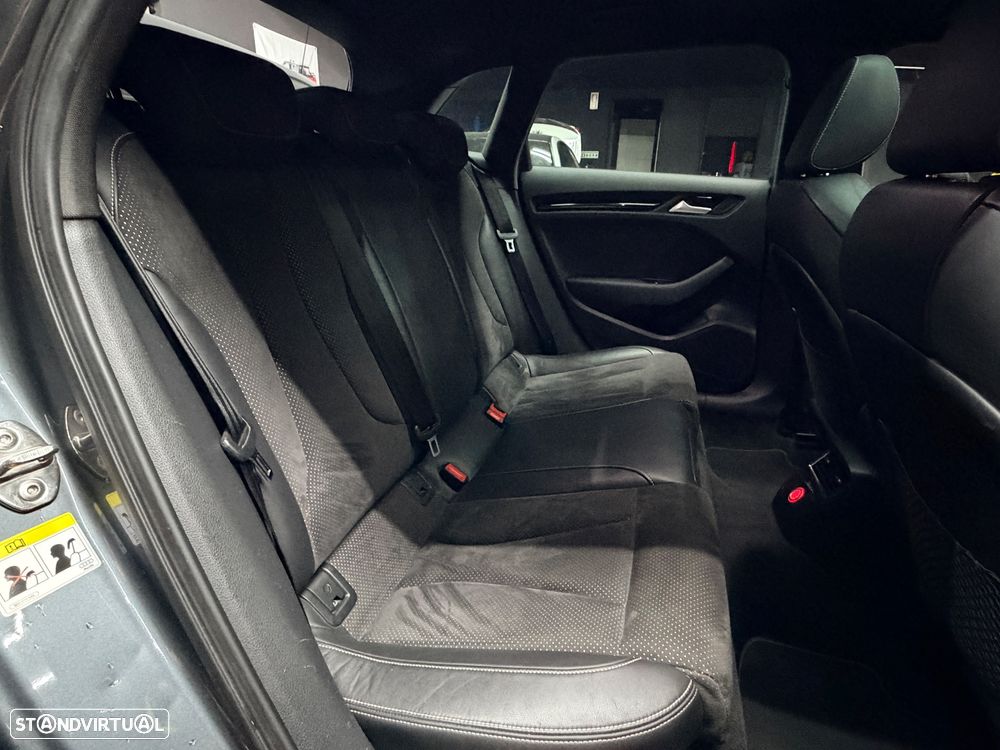 Audi A3 Sportback 2.0 TDI S line Sport Pack - 29