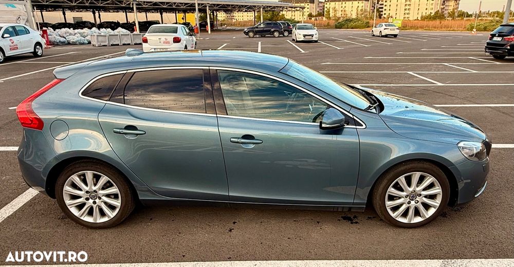 Volvo V40 D2 - 2