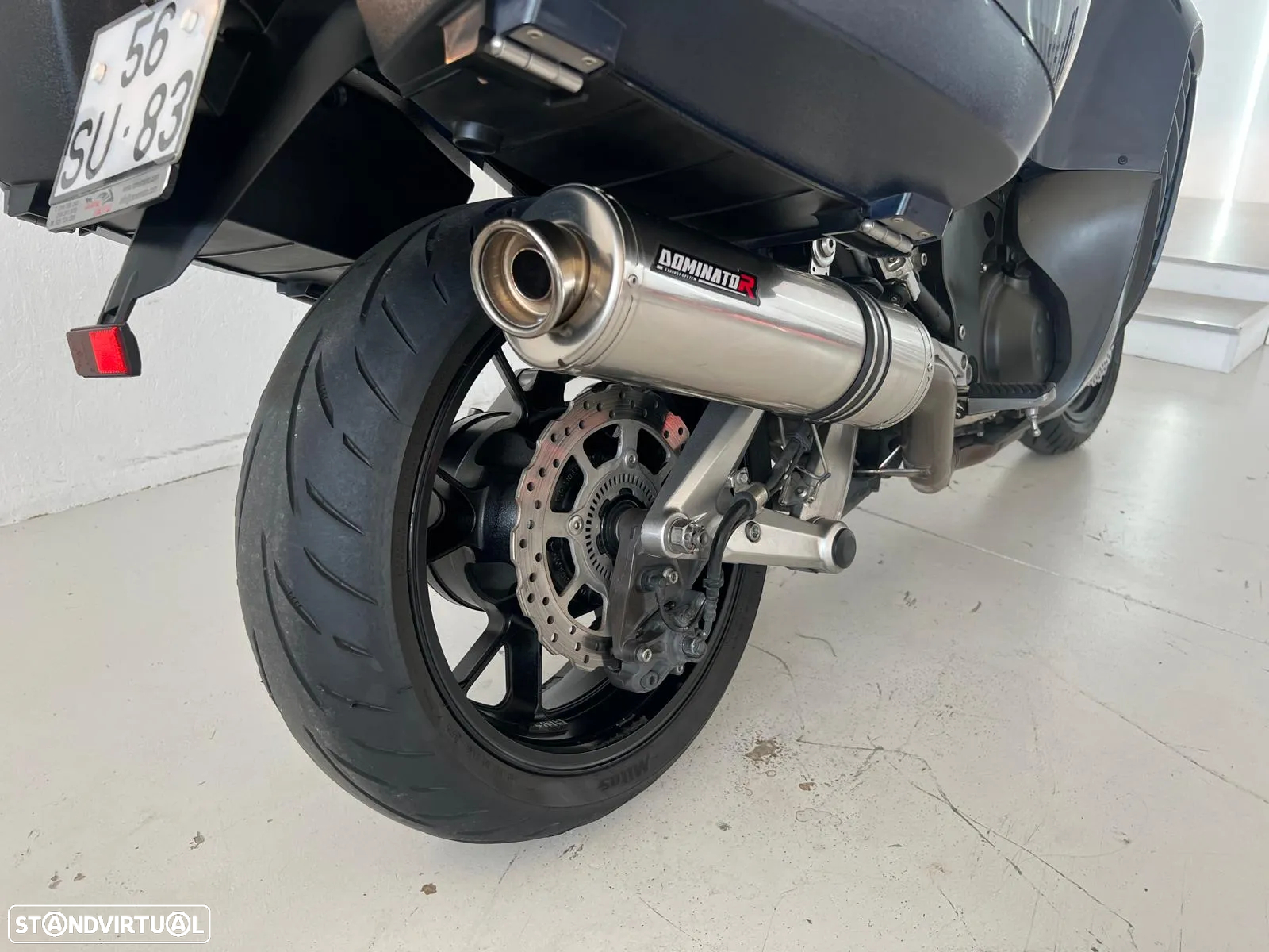 Kawasaki GTR 1400 - 19