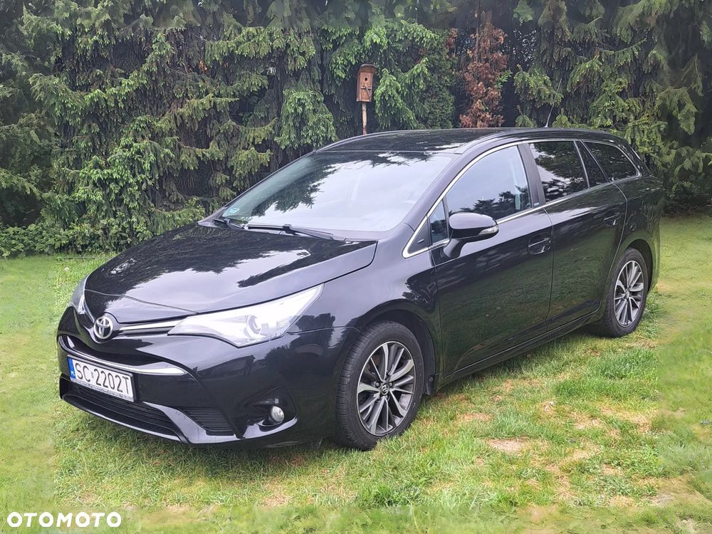 Toyota Avensis - 2