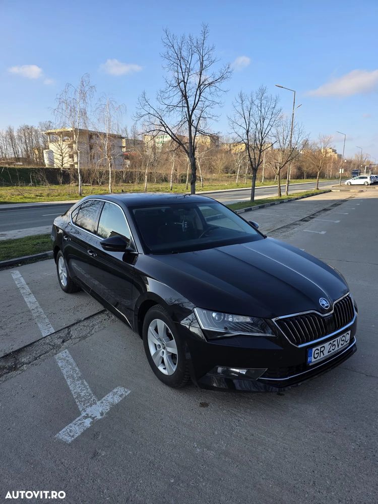 Skoda Superb 2.0 TDI DSG Active - 4