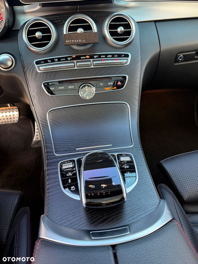 Mercedes-Benz Klasa C AMG 43 4Matic 9G-TRONIC - 10
