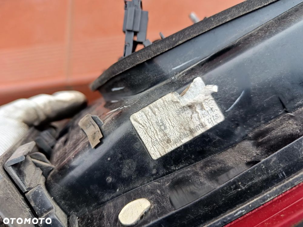 MERCEDES W212 KOMBI LAMPA W KLAPĘ LEWA PRAWA TYLNA - 8