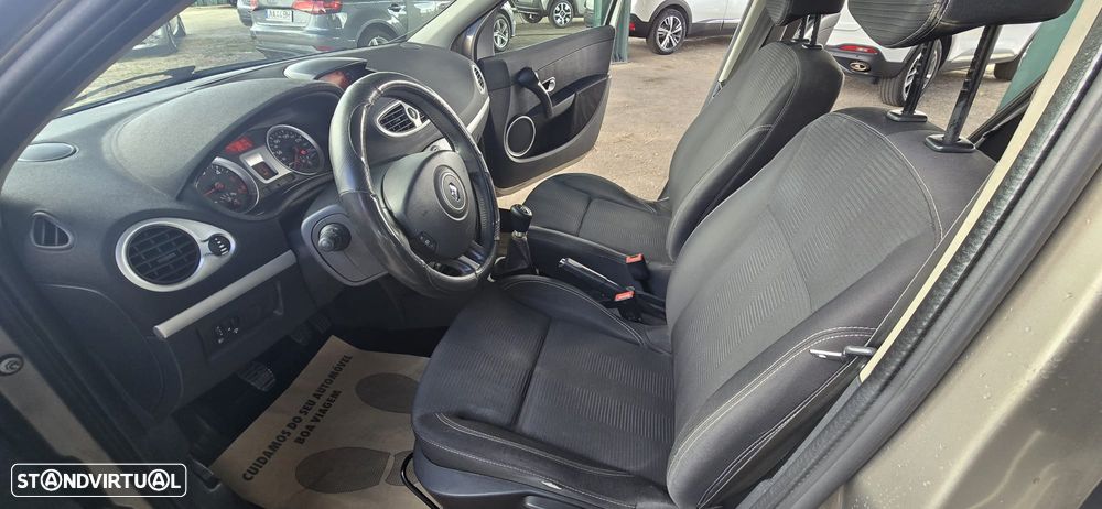 Renault Clio Sport Tourer - 11