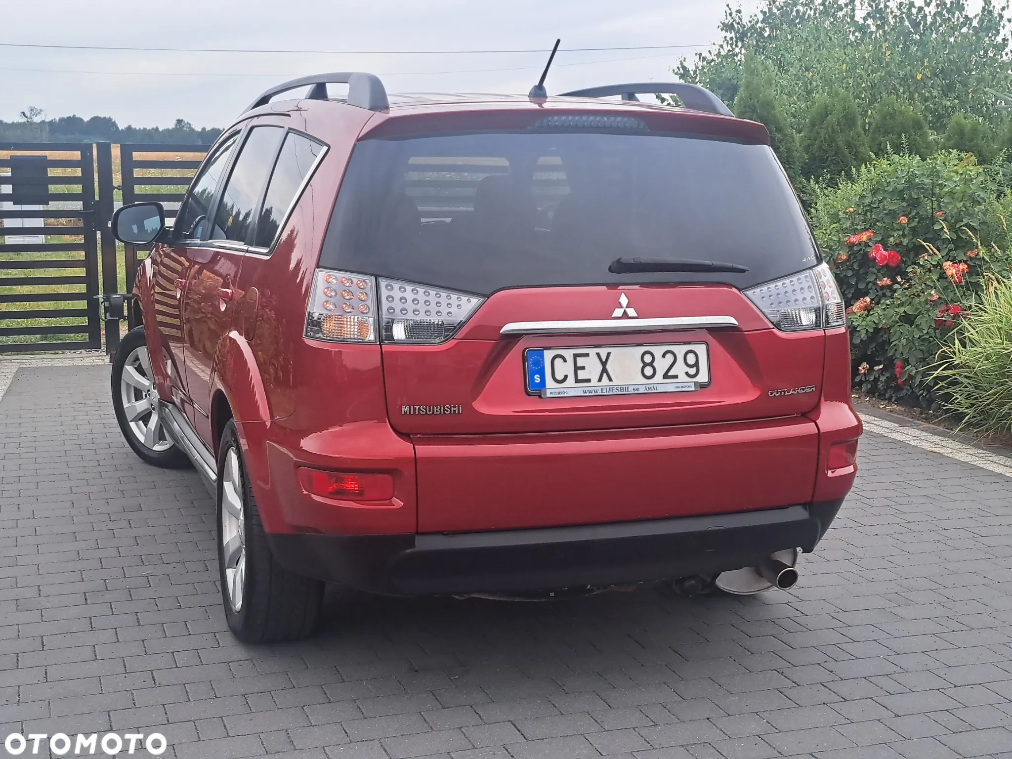 Mitsubishi Outlander - 8