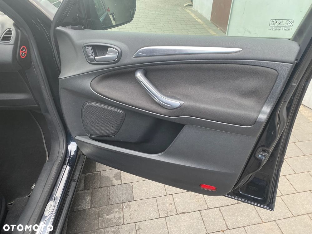 Ford S-Max 2.0 Titanium - 20