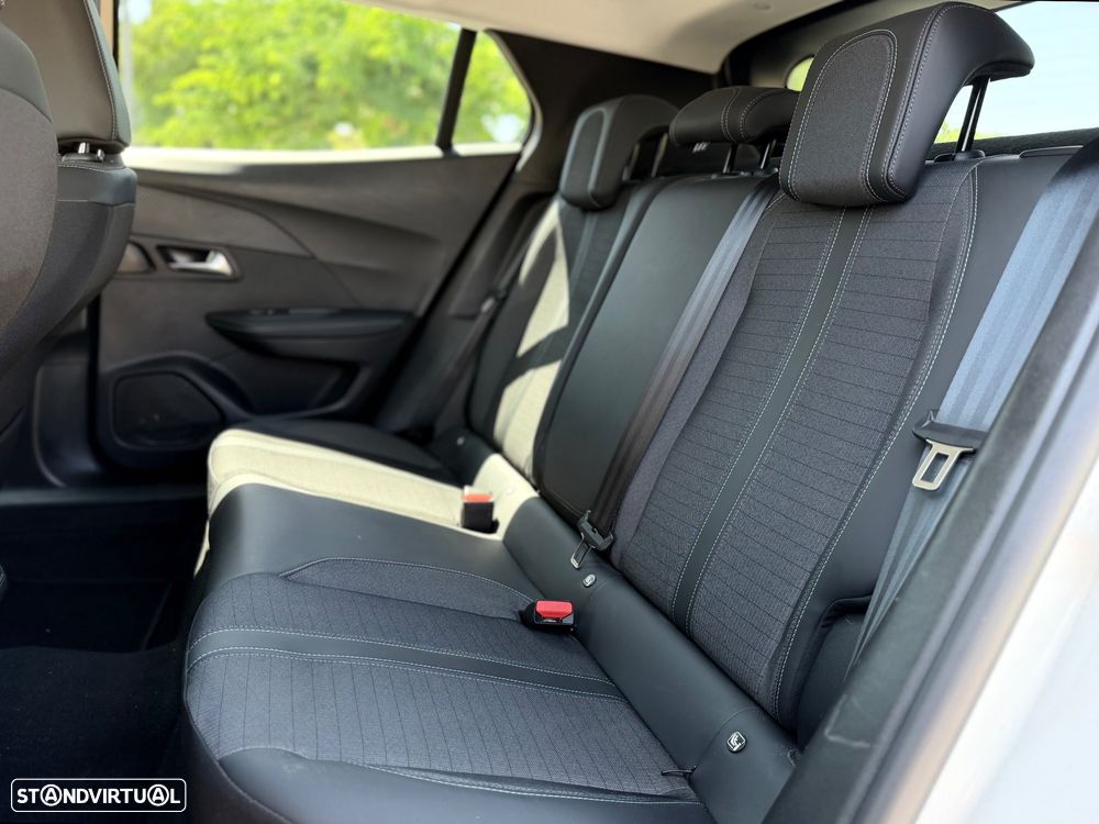 Peugeot 2008 PureTech 130 EAT8 Allure - 11