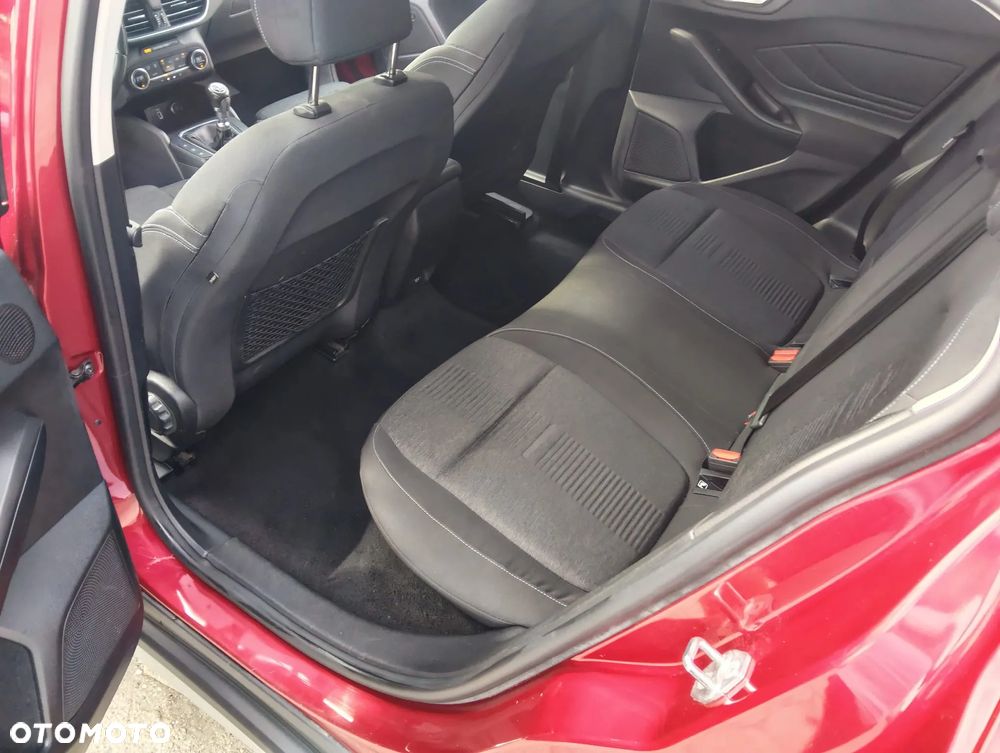 Ford Focus 1.5 EcoBoost Active - 5