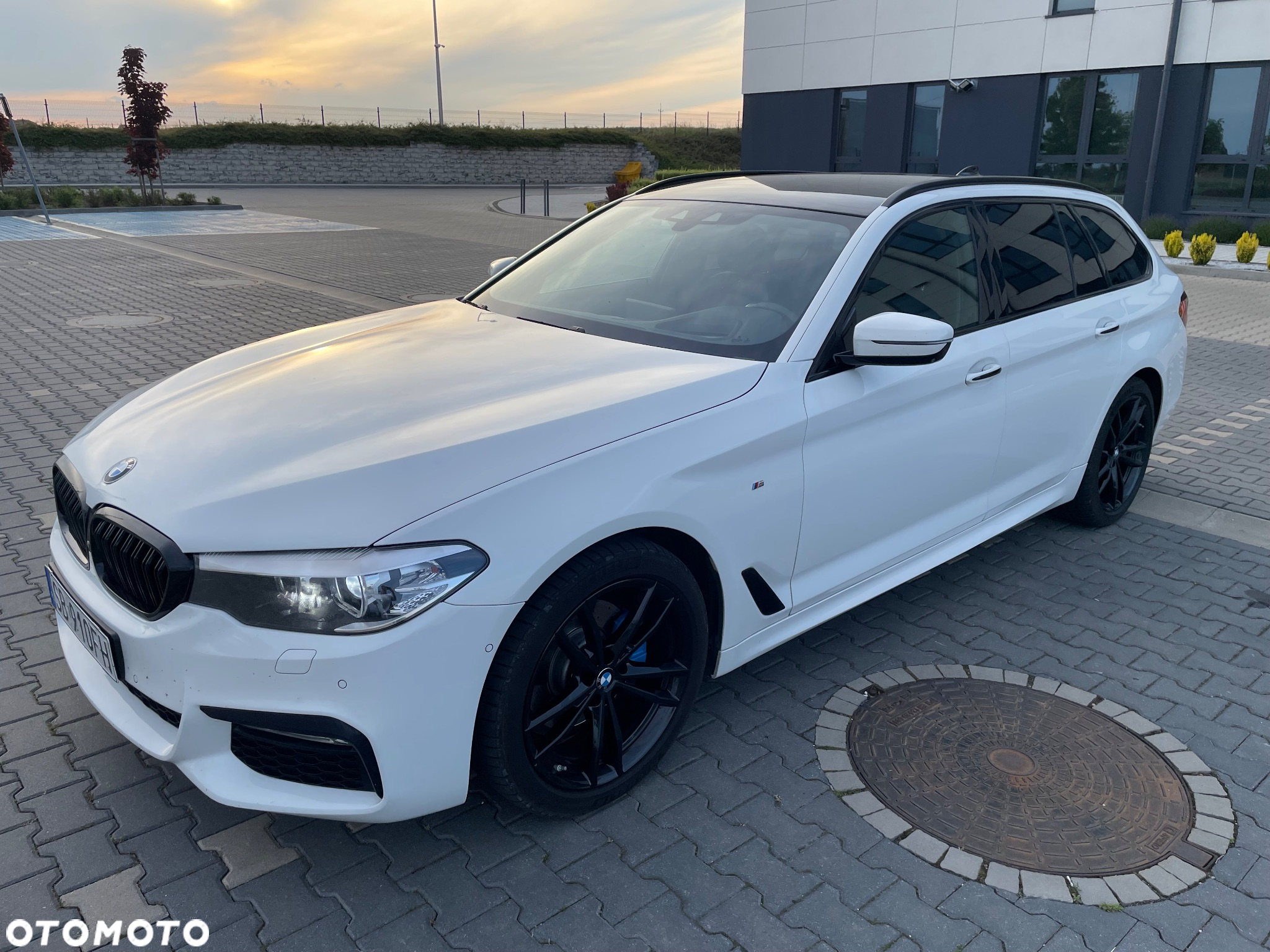 BMW Seria 5 520d xDrive M Sport sport - 4