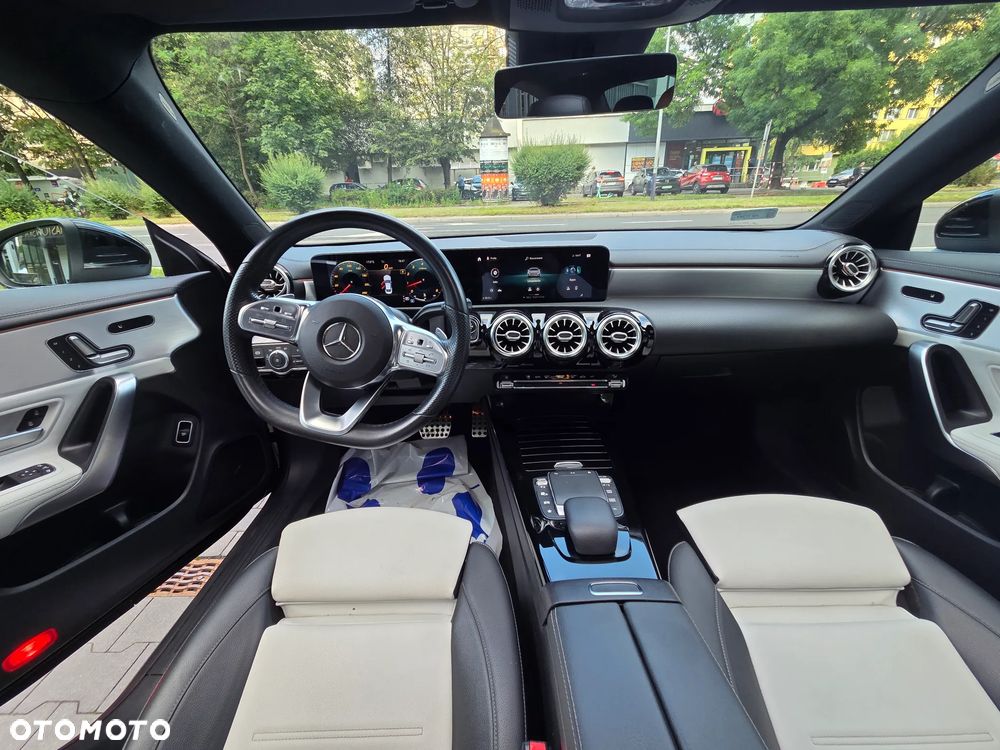 Mercedes-Benz CLA 220 4-Matic AMG Line 7G-DCT - 8
