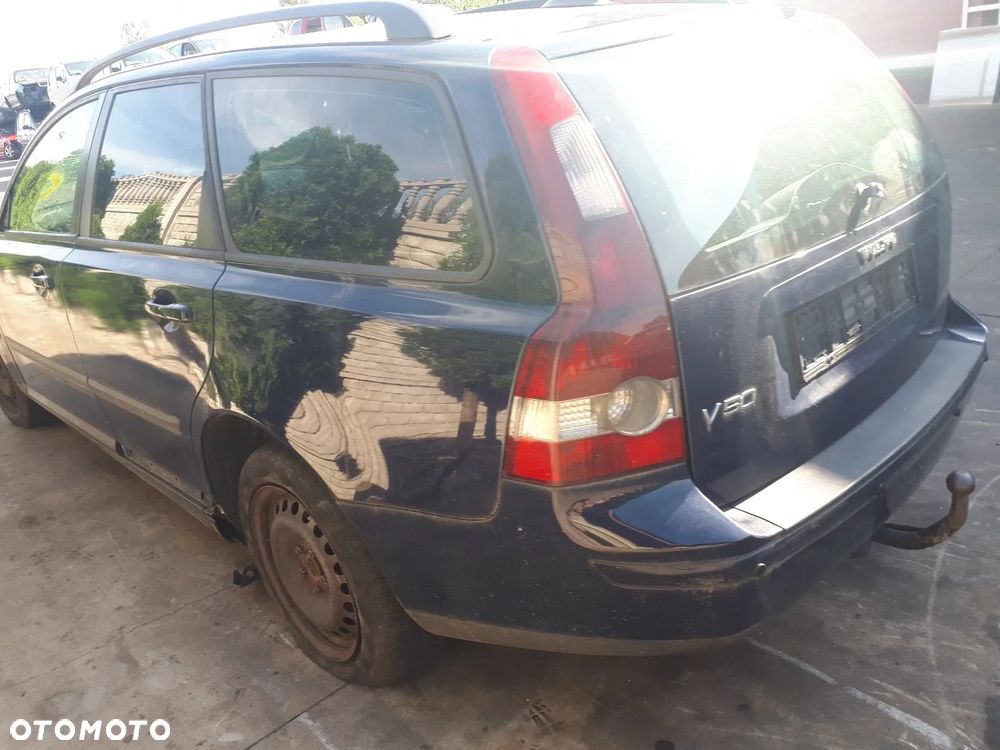 VOLVO V50 04-07 1.6 D  ZDERZAK TYŁ TYLNY 613-46 - 5