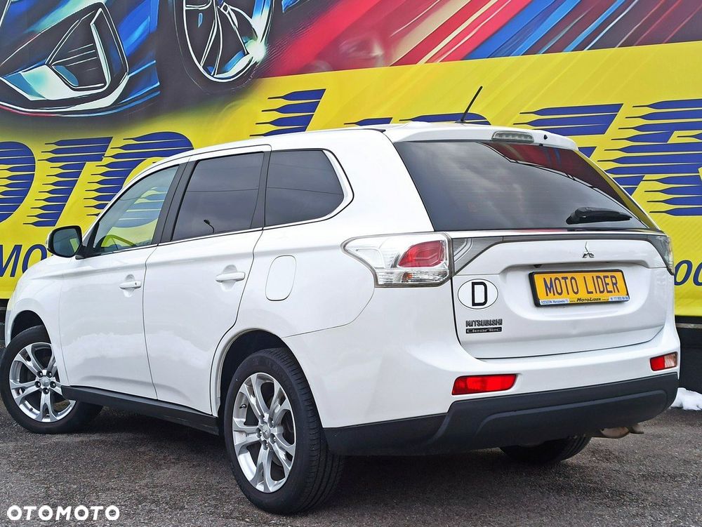 Mitsubishi Outlander 2.0 Intense + 2WD - 4