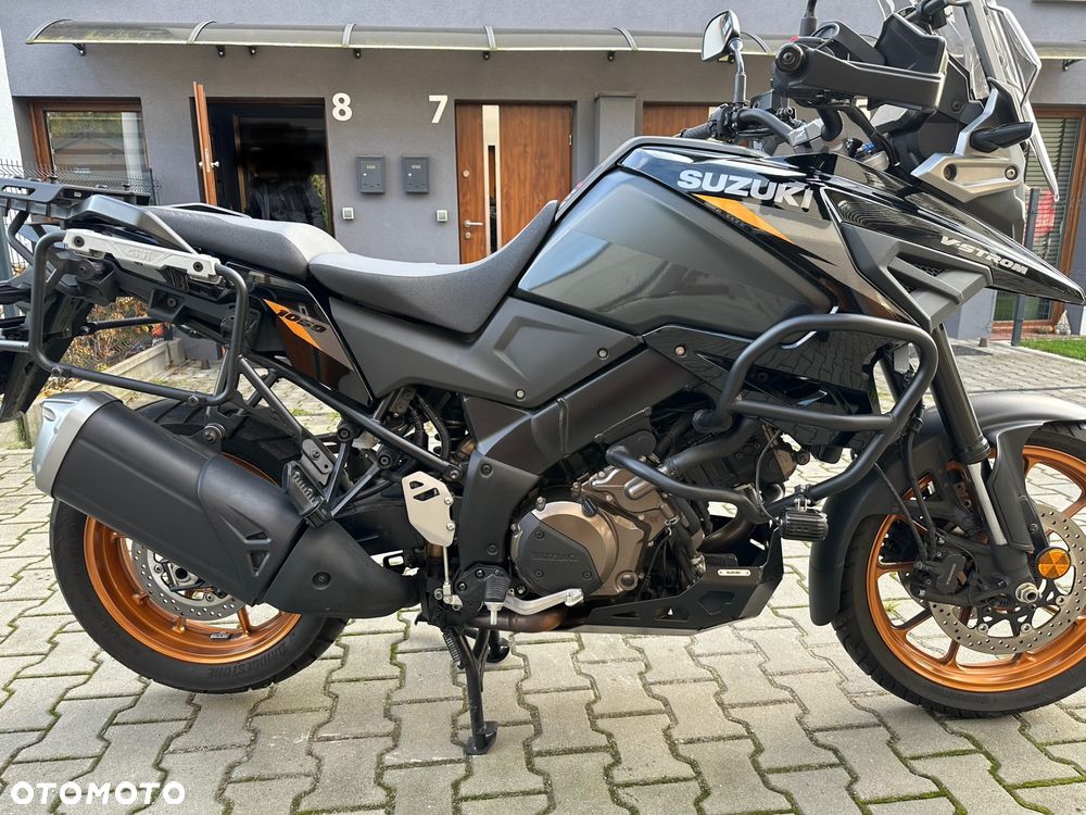 Suzuki V-STROM - 7