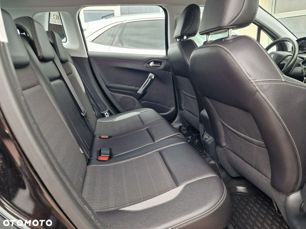 Peugeot 2008 1.6 VTi Allure - 25
