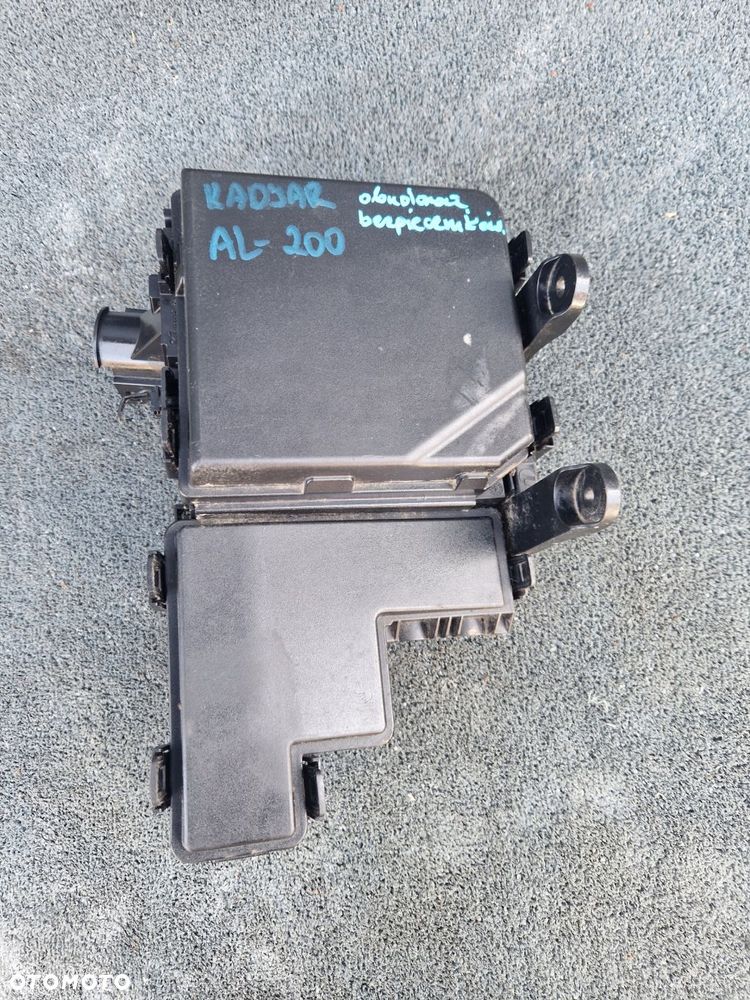 obudowa bezpieczników renault kadjar - 1