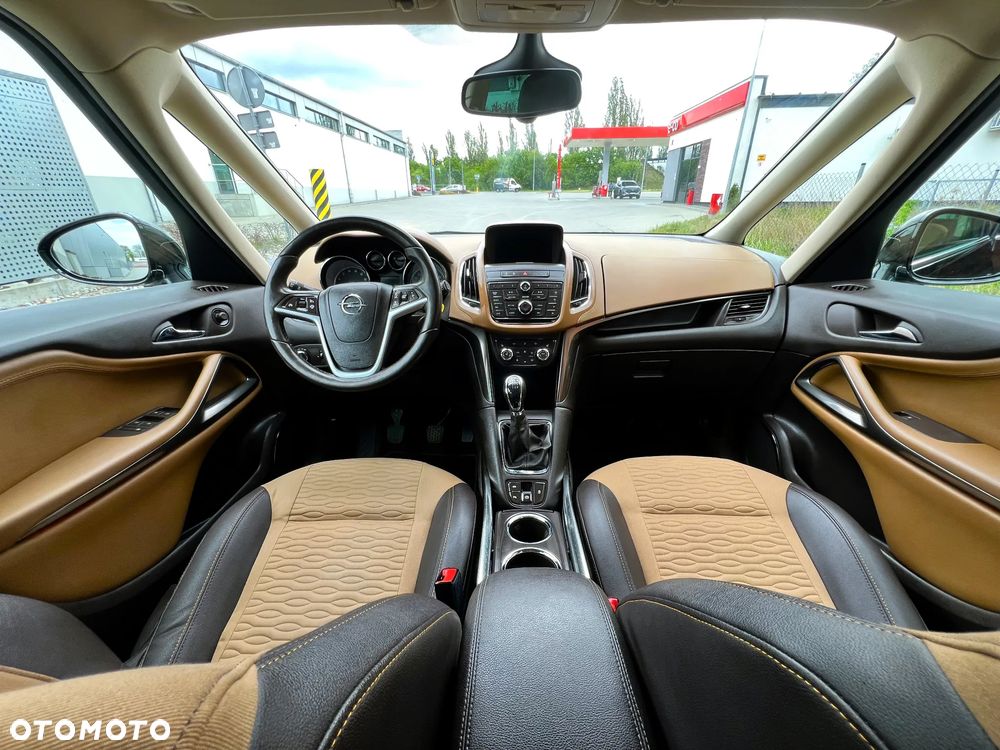 Opel Zafira 1.4 T Cosmo - 23