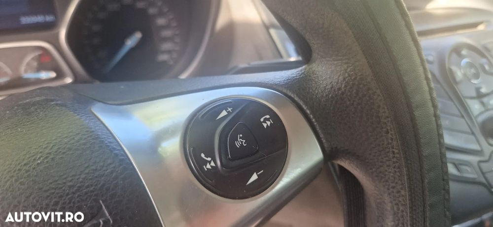 Ford Focus 1.6 TDCI DPF Trend - 6