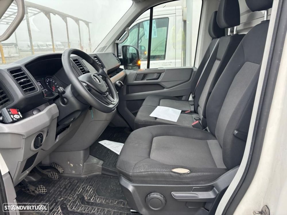 VW Crafter 50/35 2.0 L4 c/frio c/iva - 5