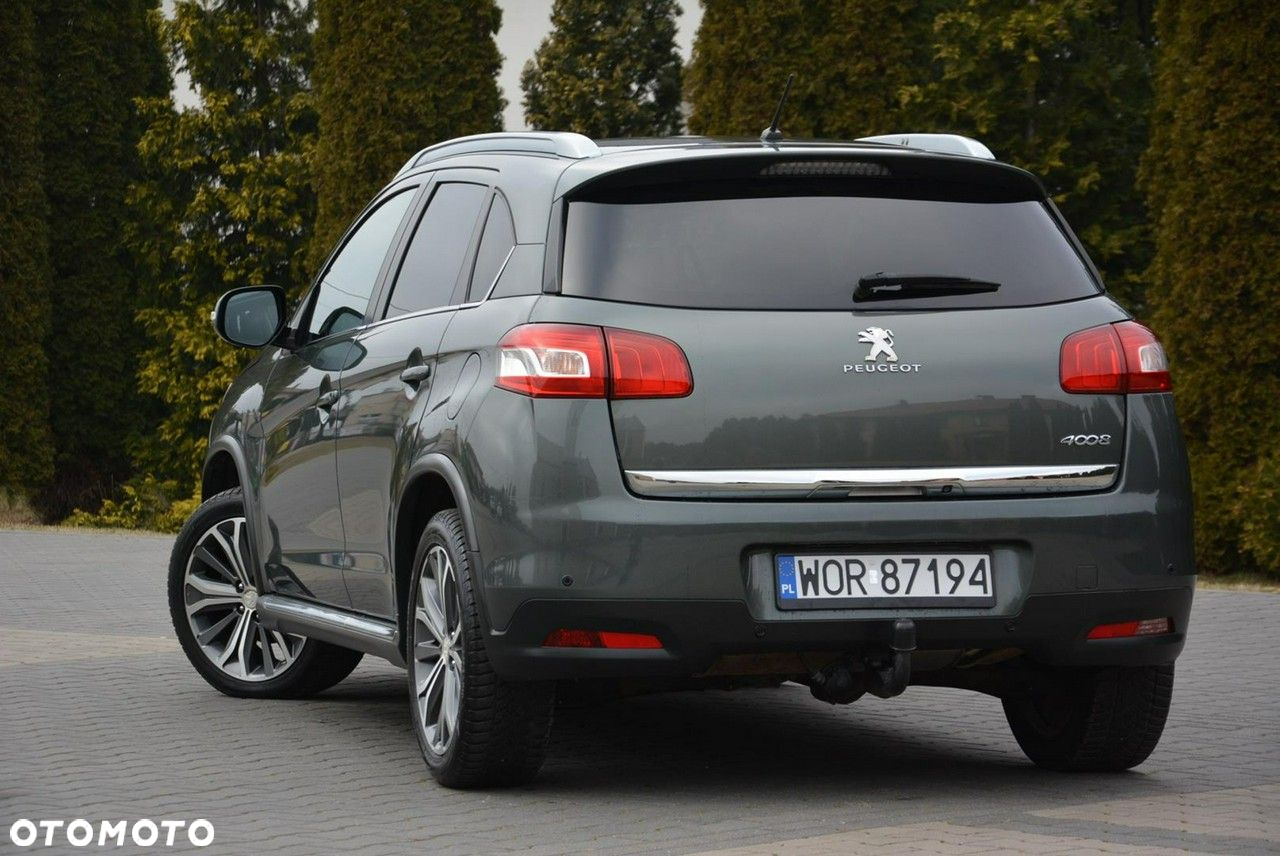 Peugeot 4008 - 8