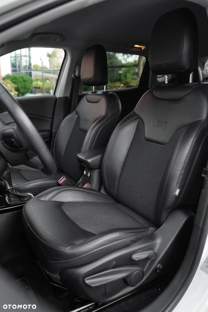Jeep Compass 1.4 TMair Limited 4WD S&S - 27