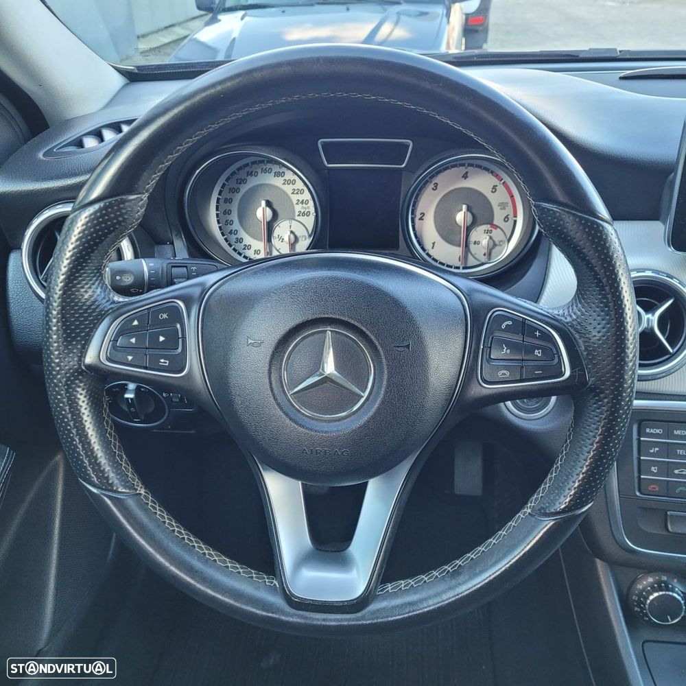 Mercedes-Benz GLA 180 CDi Urban - 11
