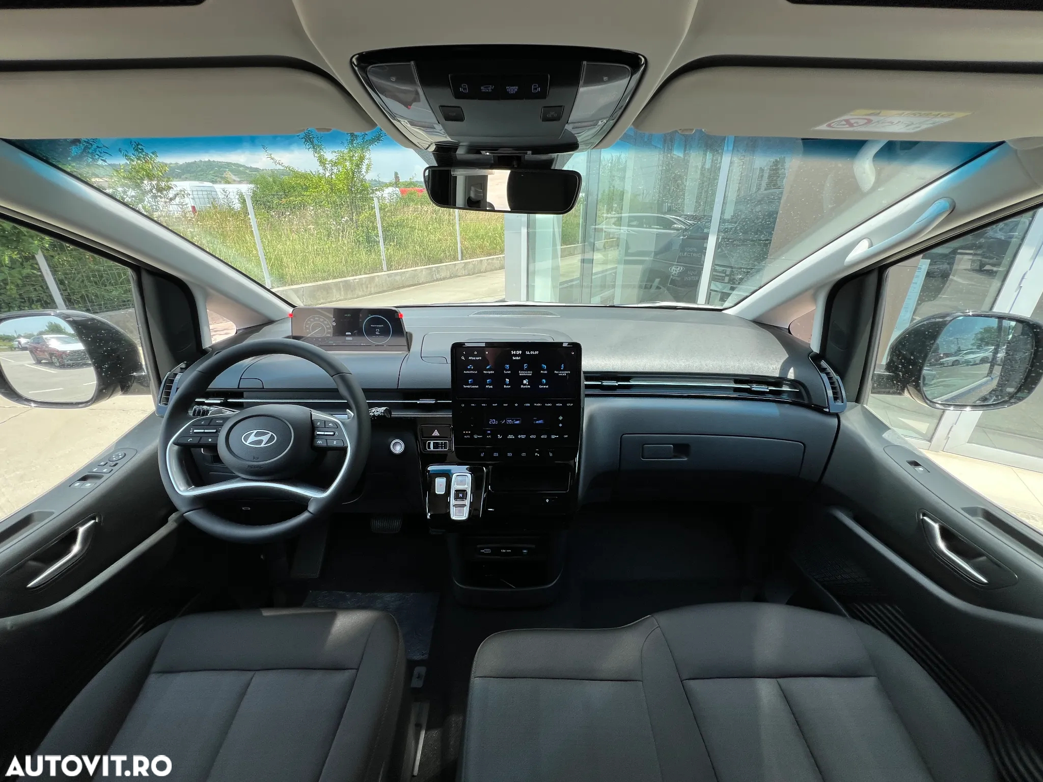 Hyundai STARIA - 5