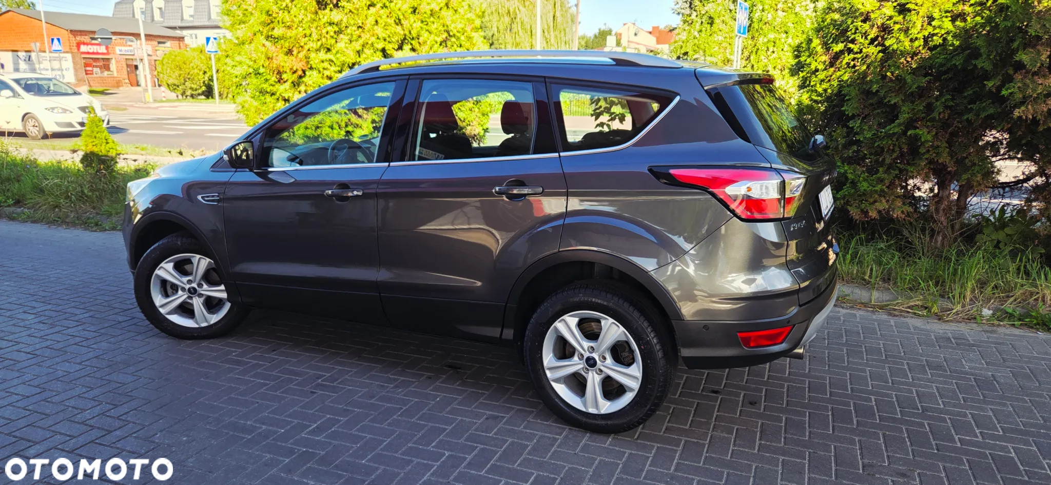 Ford Kuga 1.5 EcoBoost FWD Edition ASS MMT6 - 7