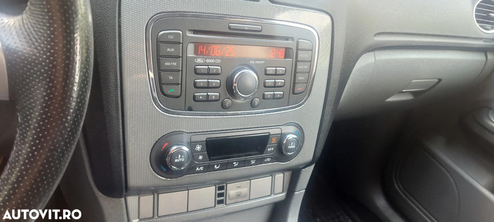 Ford Focus 1.6 TDCi DPF Black Magic - 12