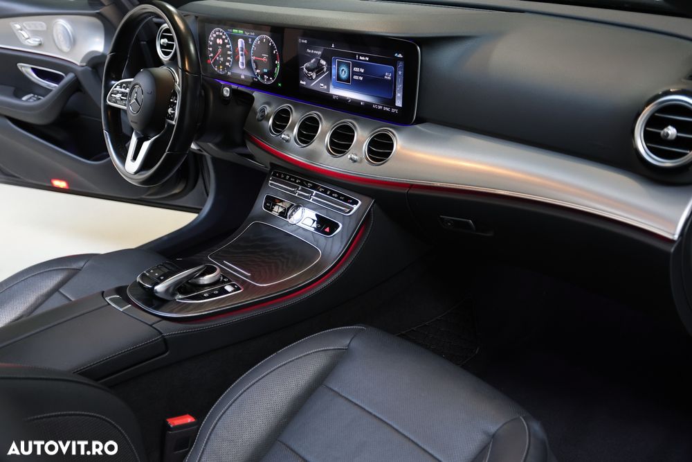 Mercedes-Benz E 300 de 4Matic 9G-TRONIC AMG Line - 9