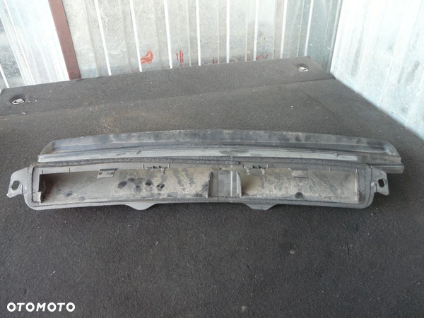 Wlot powietrza Peugeot 5008