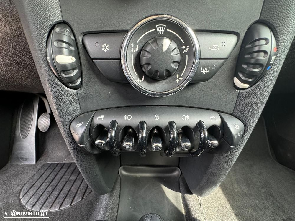 MINI 3 Portas - 11