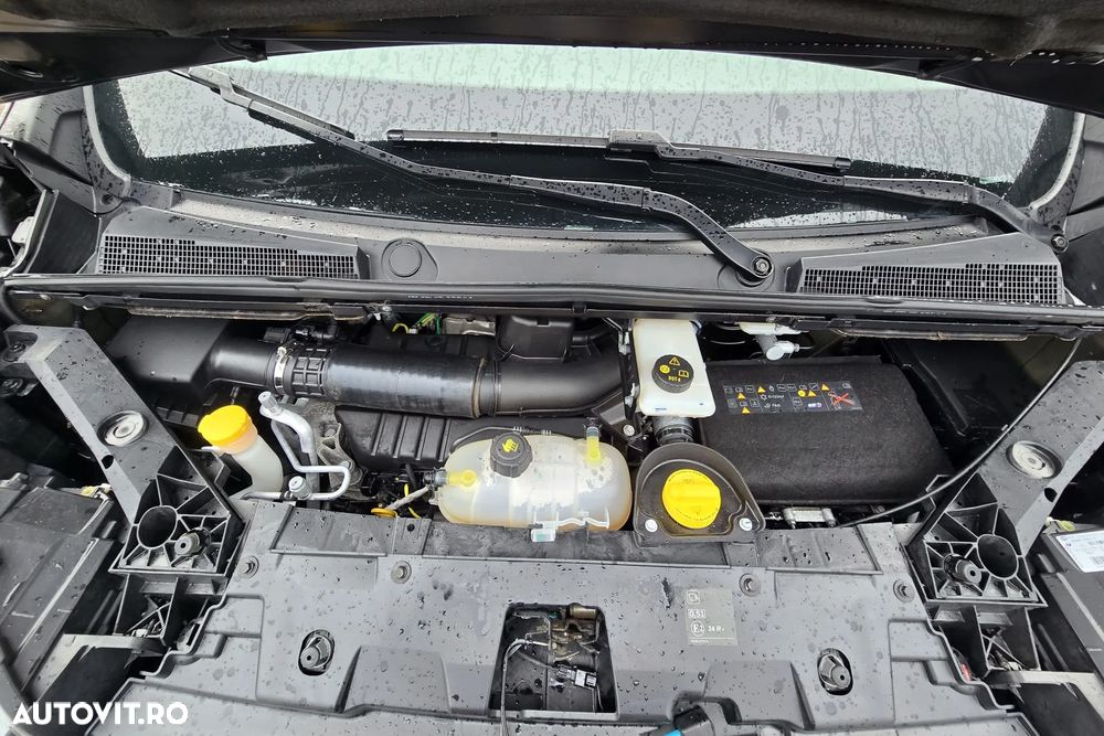 Renault Trafic 2.0 Blue dCi 145 Combi L2H1 7+1 locuri Expression Plus - 11