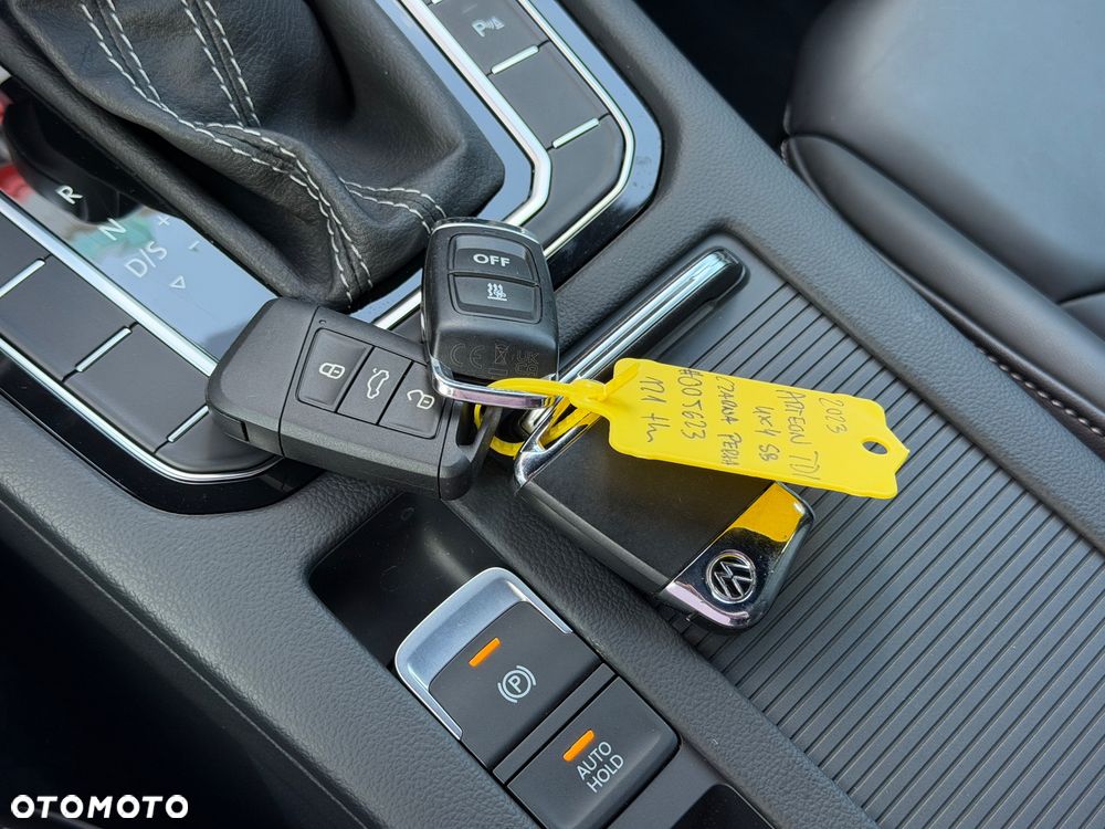 Volkswagen Arteon 2.0 TDI SCR 4Motion DSG R-Line - 40