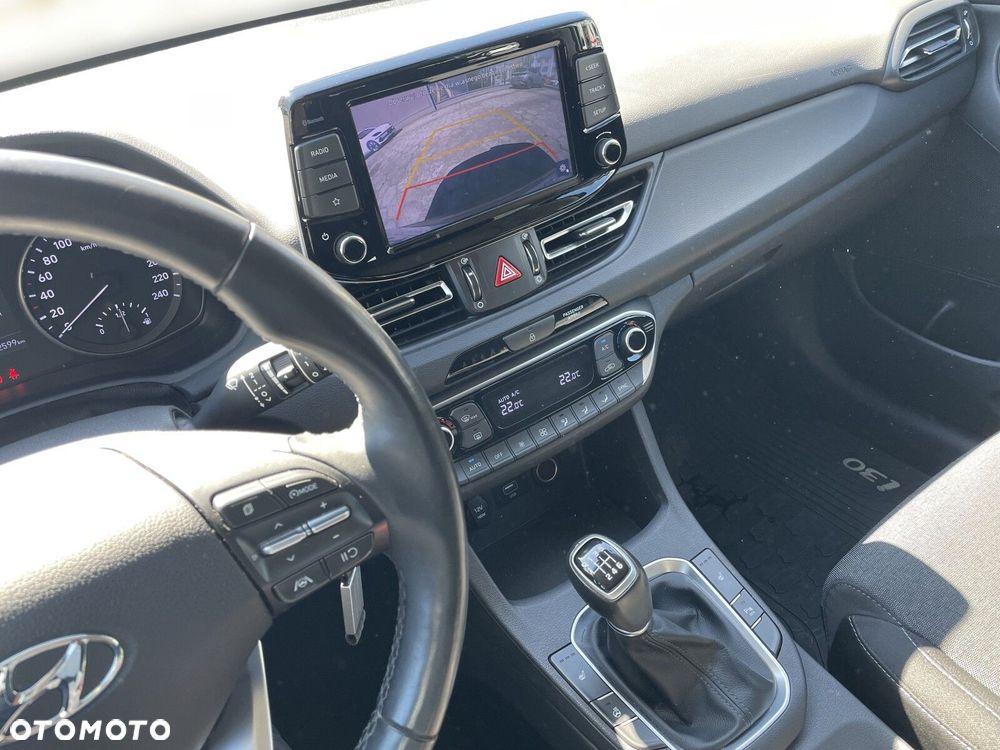 Hyundai i30 1.0 T-GDI Smart - 16