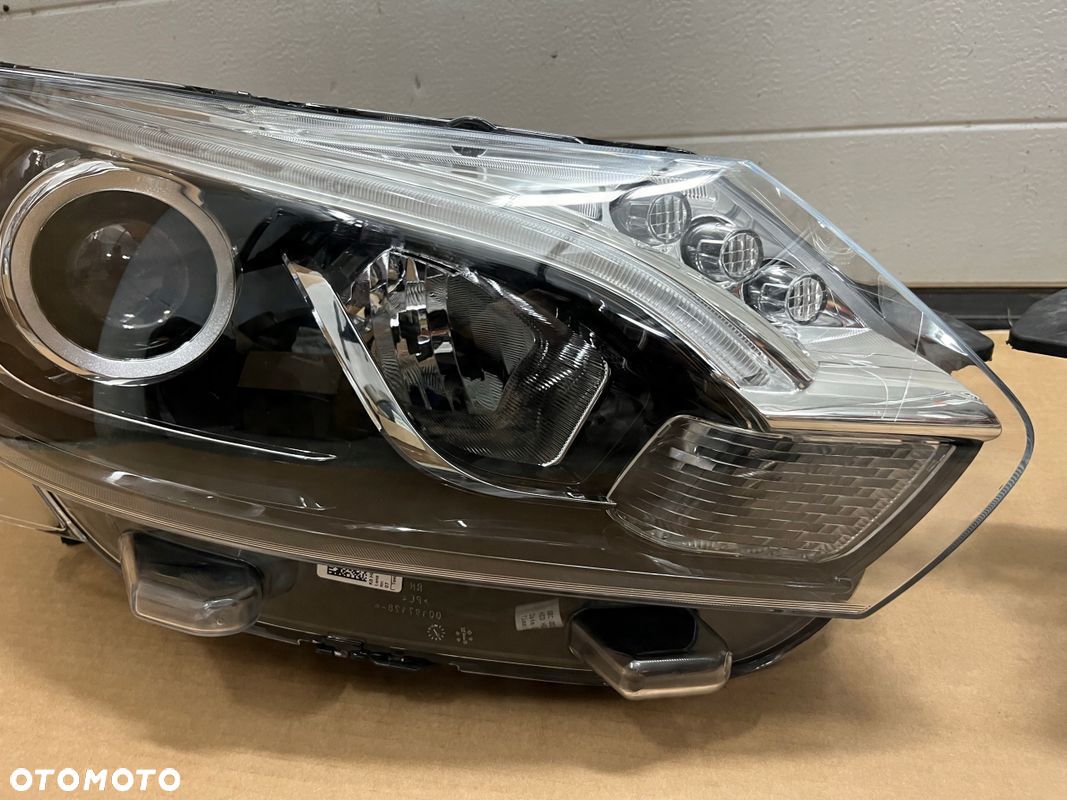XENON LED TOYOTA PROACE II 2016-2024 REFLEKTORY TOYOTA PROACE II XENONY LED - 1