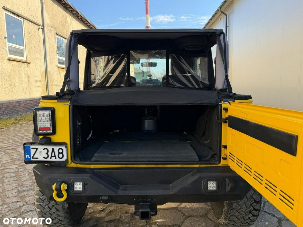 Jeep Wrangler - 22