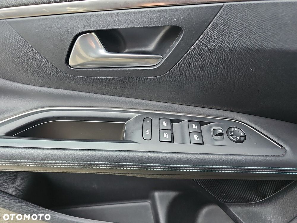Peugeot 3008 - 17