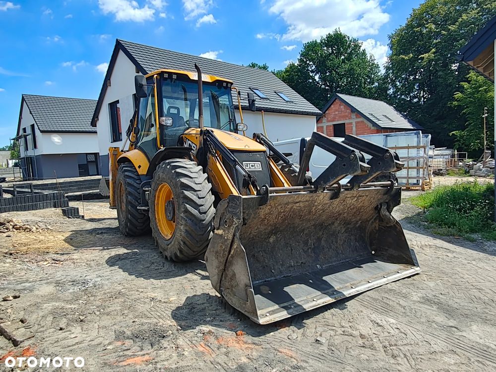 JCB 4CX Eco - 5