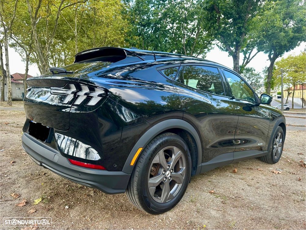 Ford Mustang Mach-E AWD PREMIUM - 4